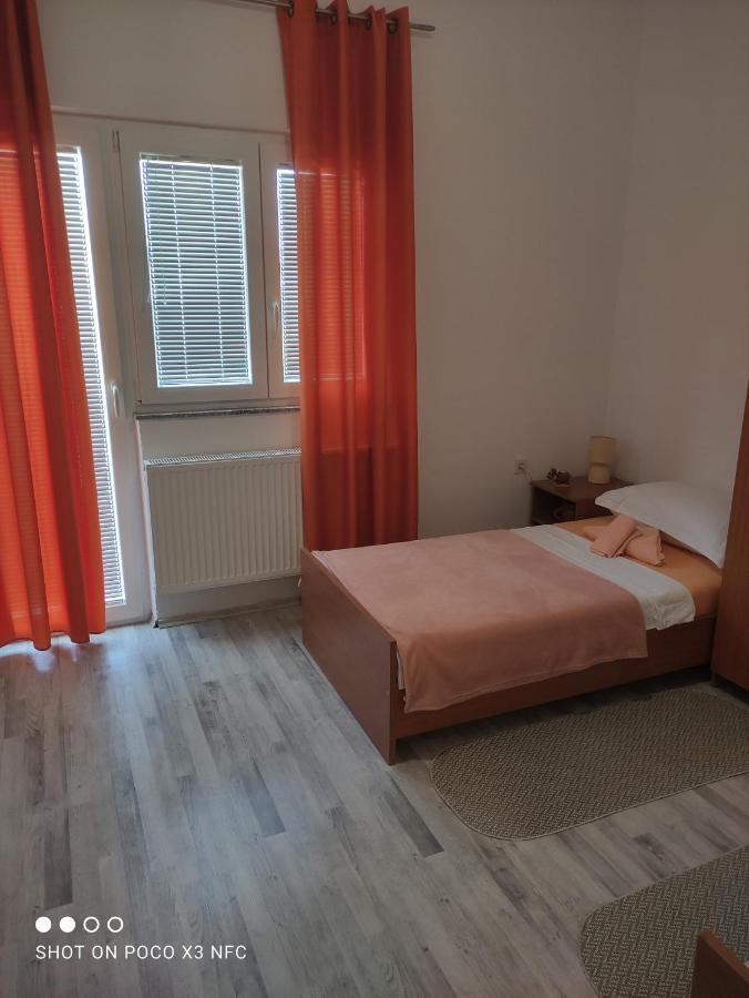Apartmani Lana 시베니크 외부 사진